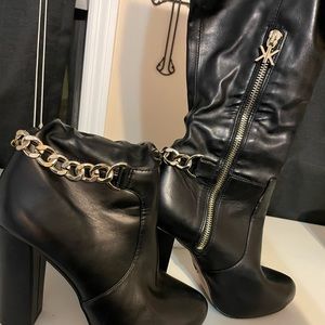 Kim Kardashian boots